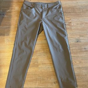 LULULEMON ABC pant - 32